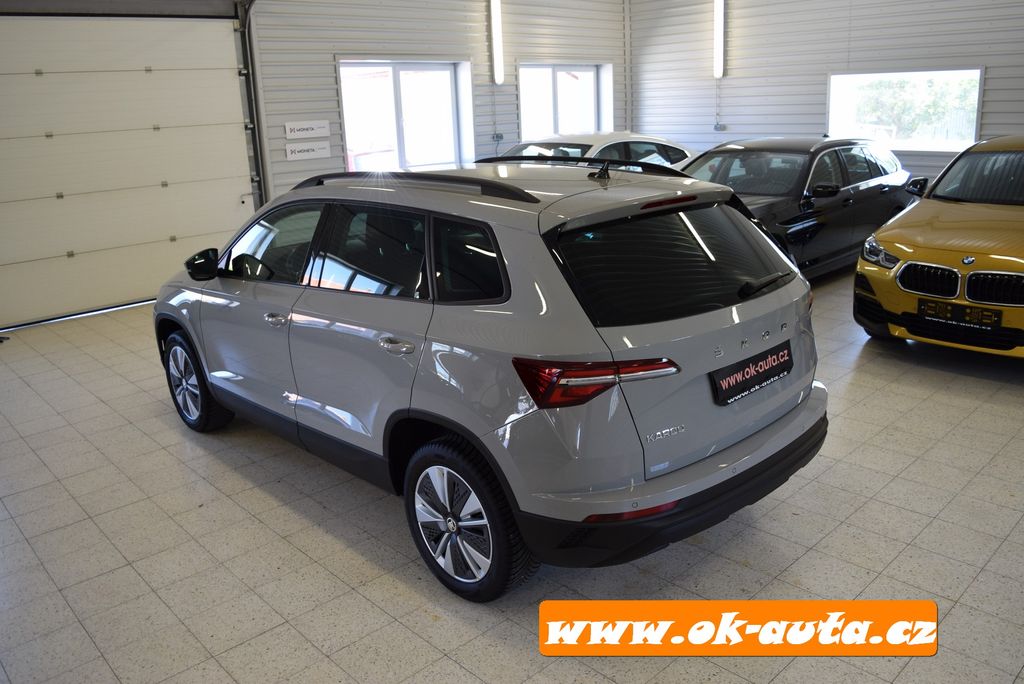 skoda-karoq-2-0-tsi-dsg-110-kw-2023-dph-2 - 3