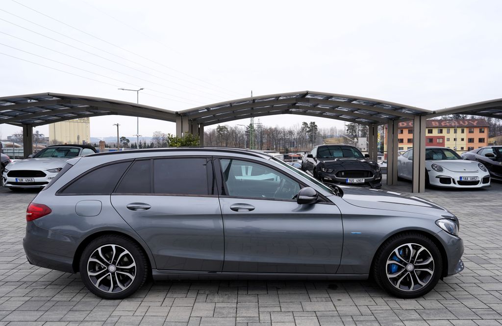 mercedes-benz-tridy-c-c-350e-plug-in-hybrid-280ps - 6