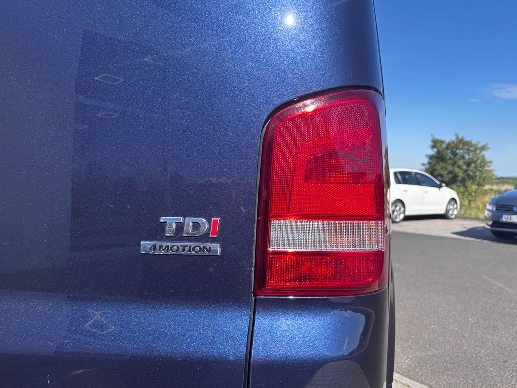 volkswagen-caravelle-110kw-8-mist-led-navi-4x4 - 6