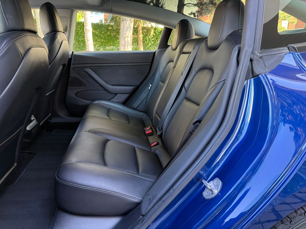 tesla-model-3-long-range-awd - 8