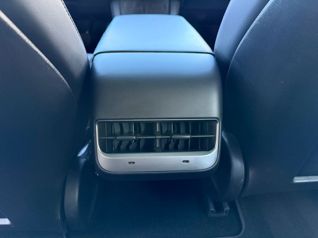 tesla-model-3-long-range-awd - 9