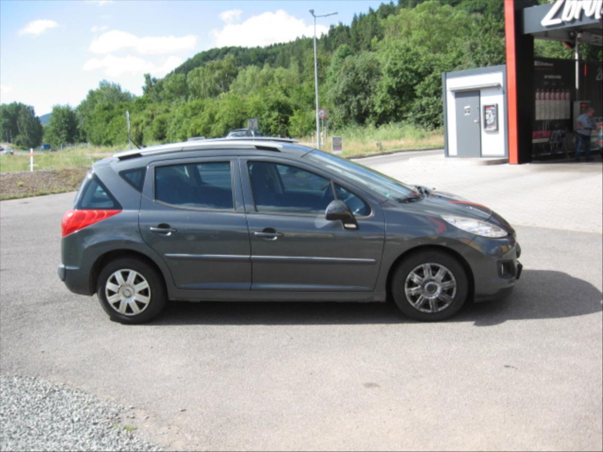 peugeot-207-1-4-sw - 3