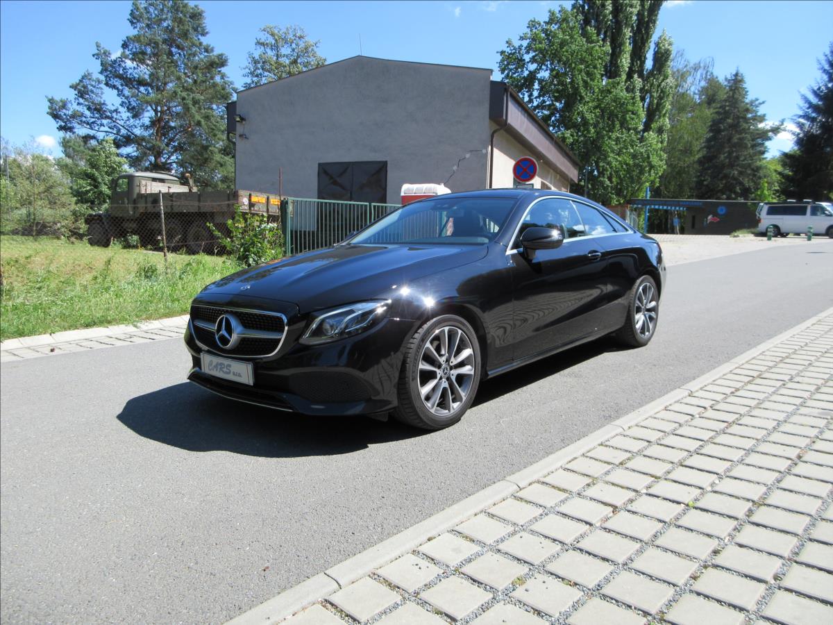 Mercedes-Benz Třídy E 220D 143Kw, Panorama, Nové ČR