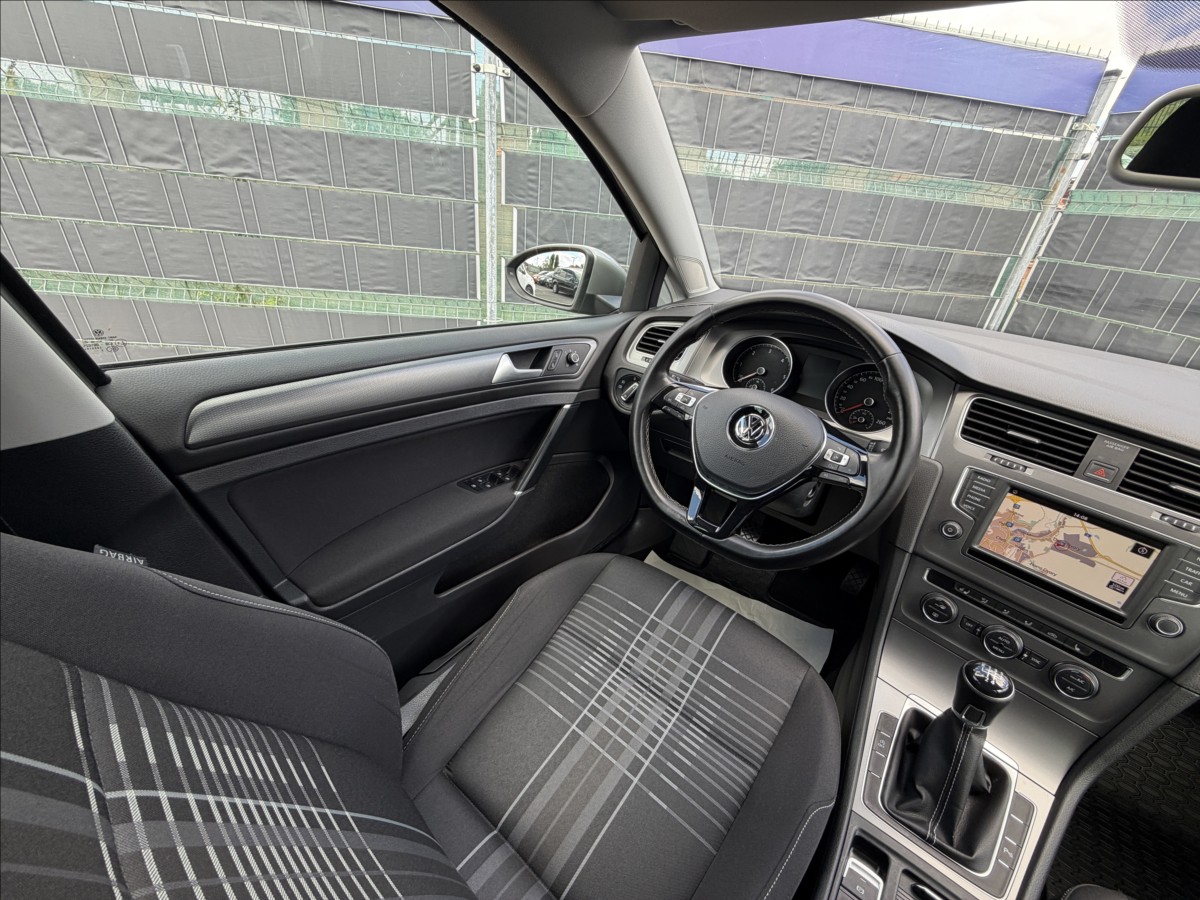 volkswagen-golf-variant-vii-1-6-tdi-lounge - 8