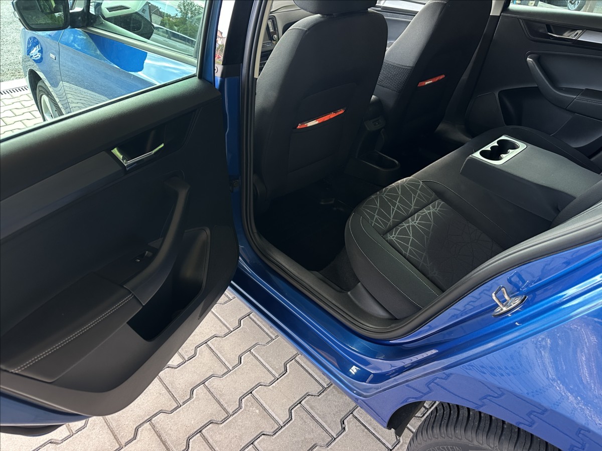 skoda-rapid-1-0-tsi-81kw-clever-kamera-led - 9
