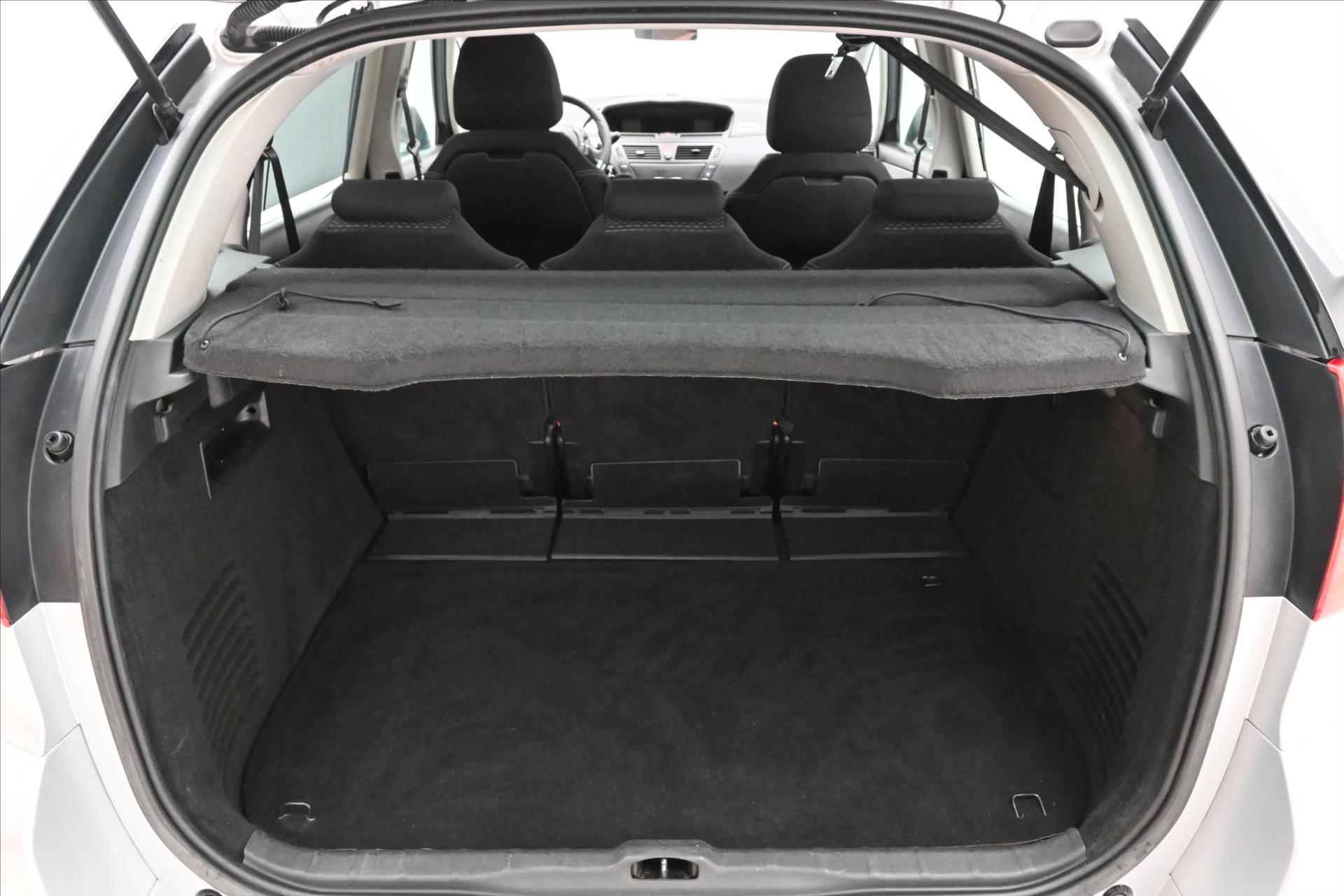 citroen-c4-picasso-1-6-hdi-80kw-klima-tazne - 8