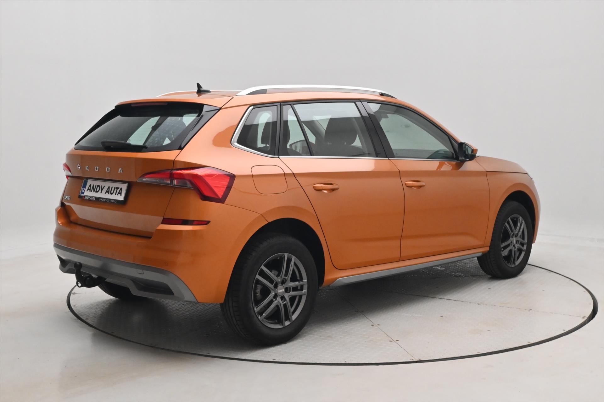skoda-kamiq-1-0-tsi-81kw-tazne-zaruka-az-5-let - 4