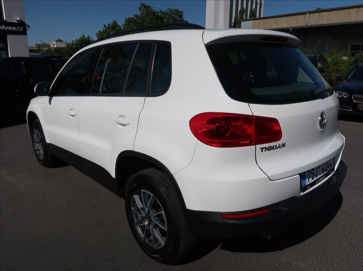 volkswagen-tiguan-2-0-tdi-103kw-novecr-aut-klima - 3