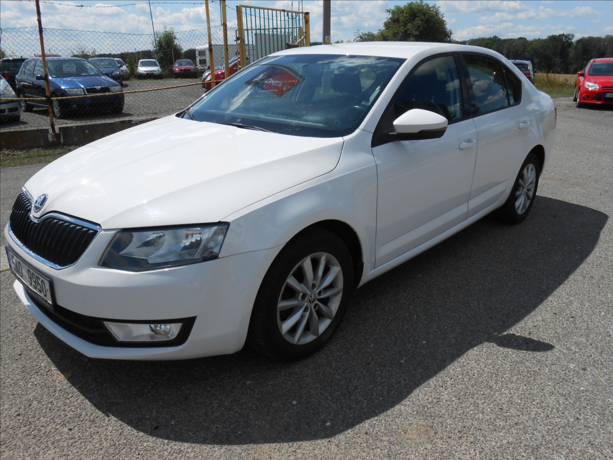 skoda-octavia-1-6-81-kw-cz-serviska - 1