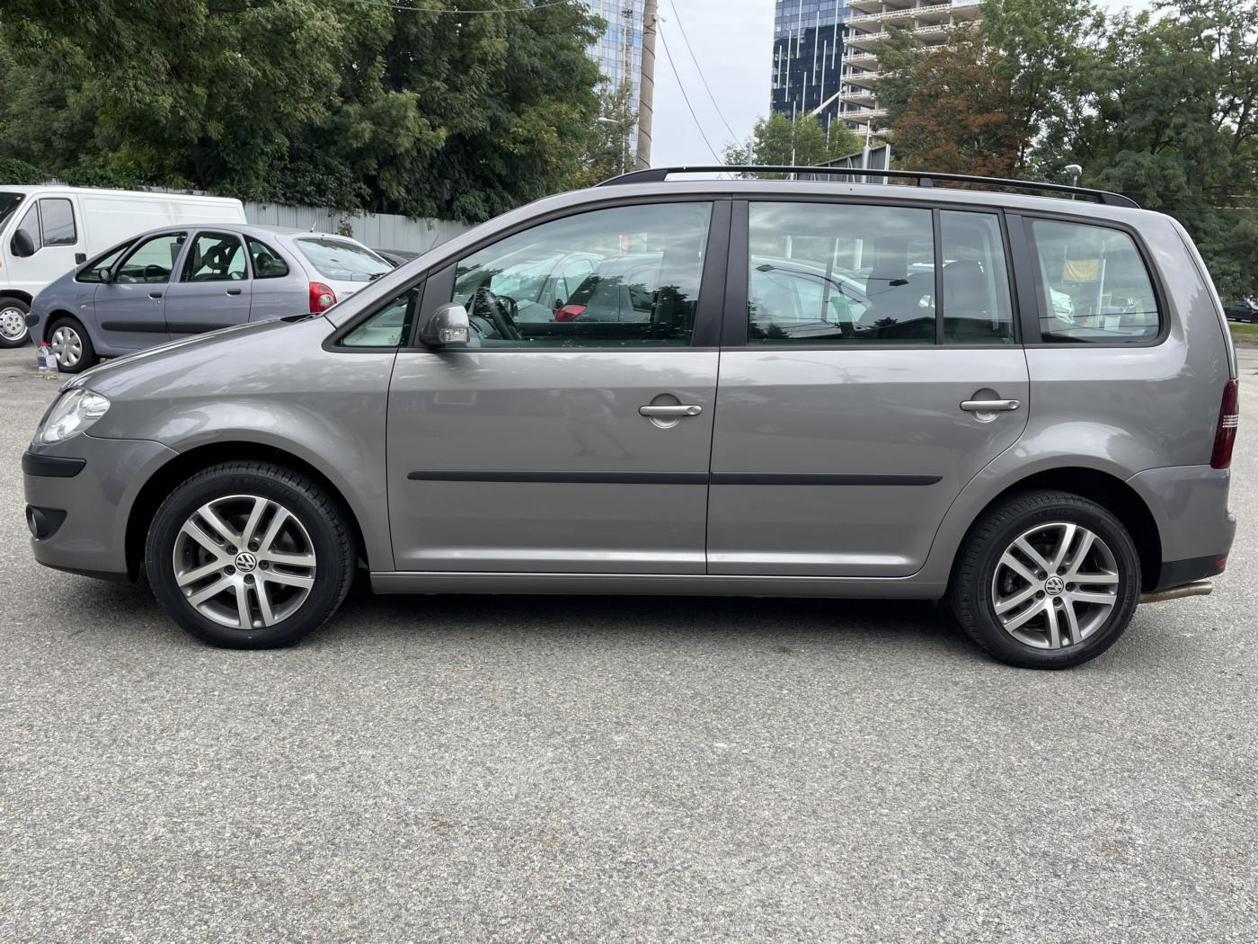 volkswagen-touran-2-0-8ventil-bez-koroze - 6