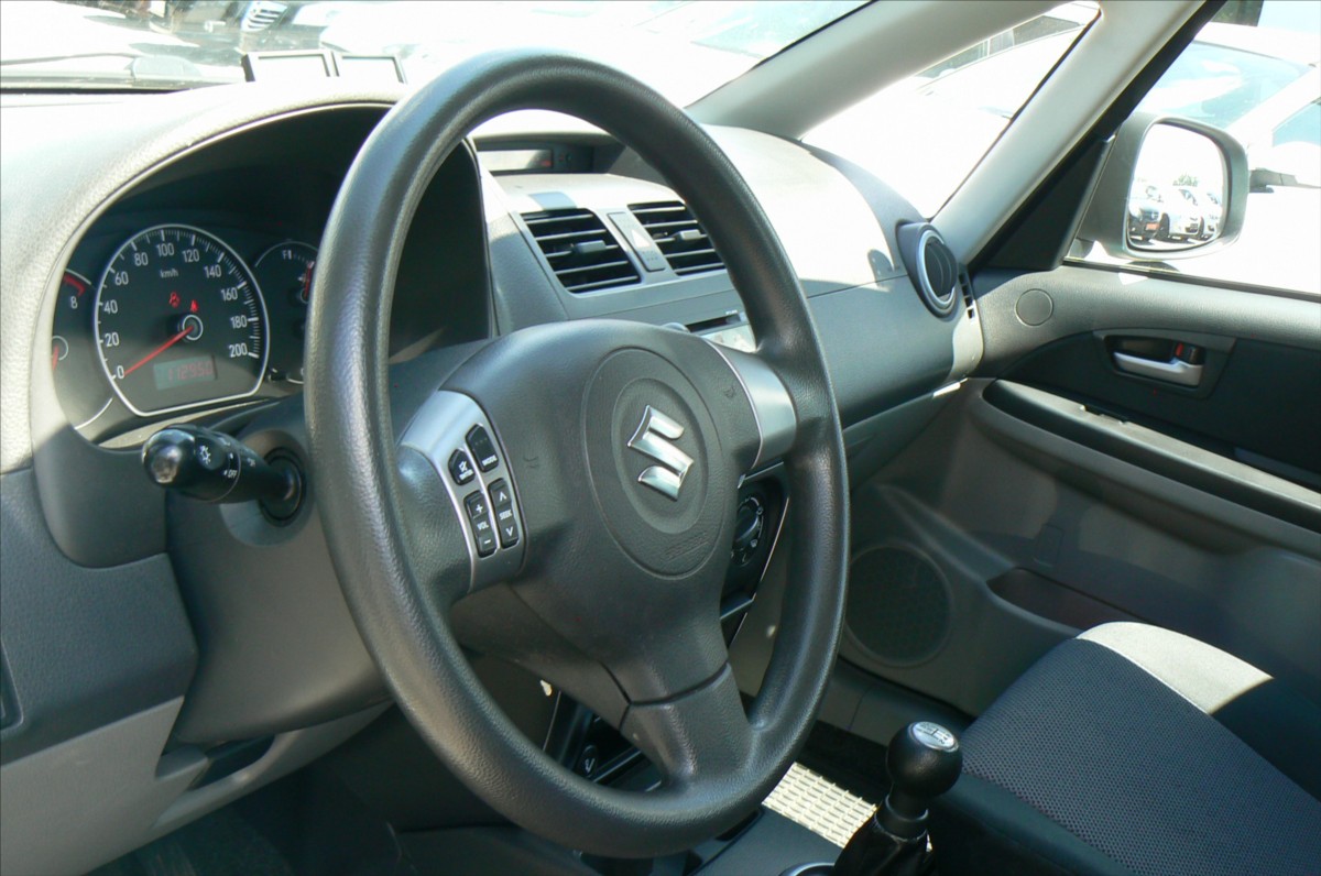 suzuki-sx4-1-6-4x4 - 9