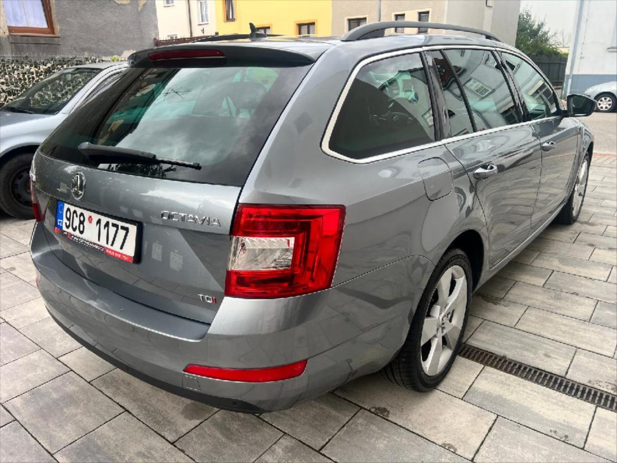skoda-octavia-2-0-tdi-combi-ambiente - 3