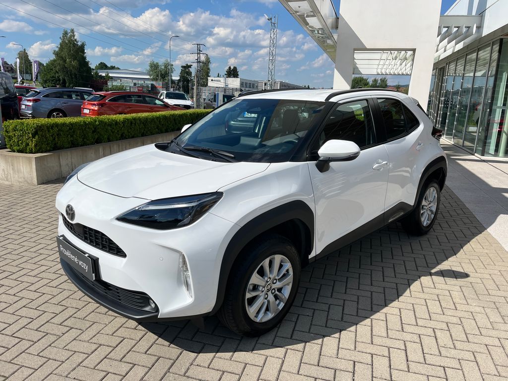 toyota-yaris-cross-1-5-hybrid-e-cvt-comfort - 1