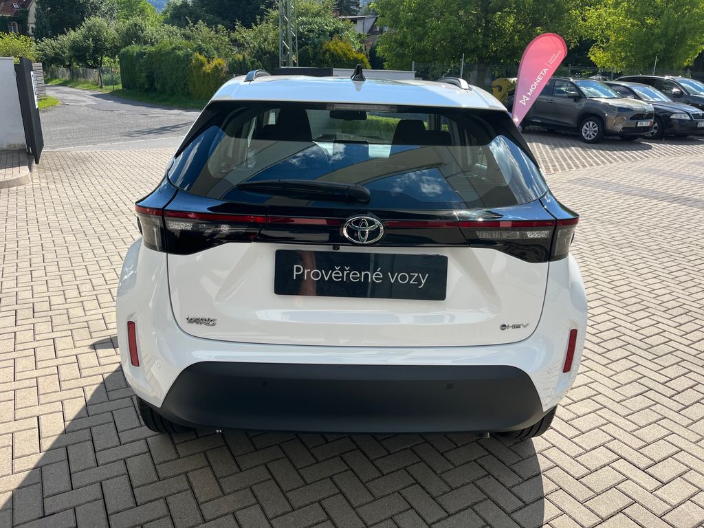 toyota-yaris-cross-1-5-hybrid-e-cvt-comfort - 4
