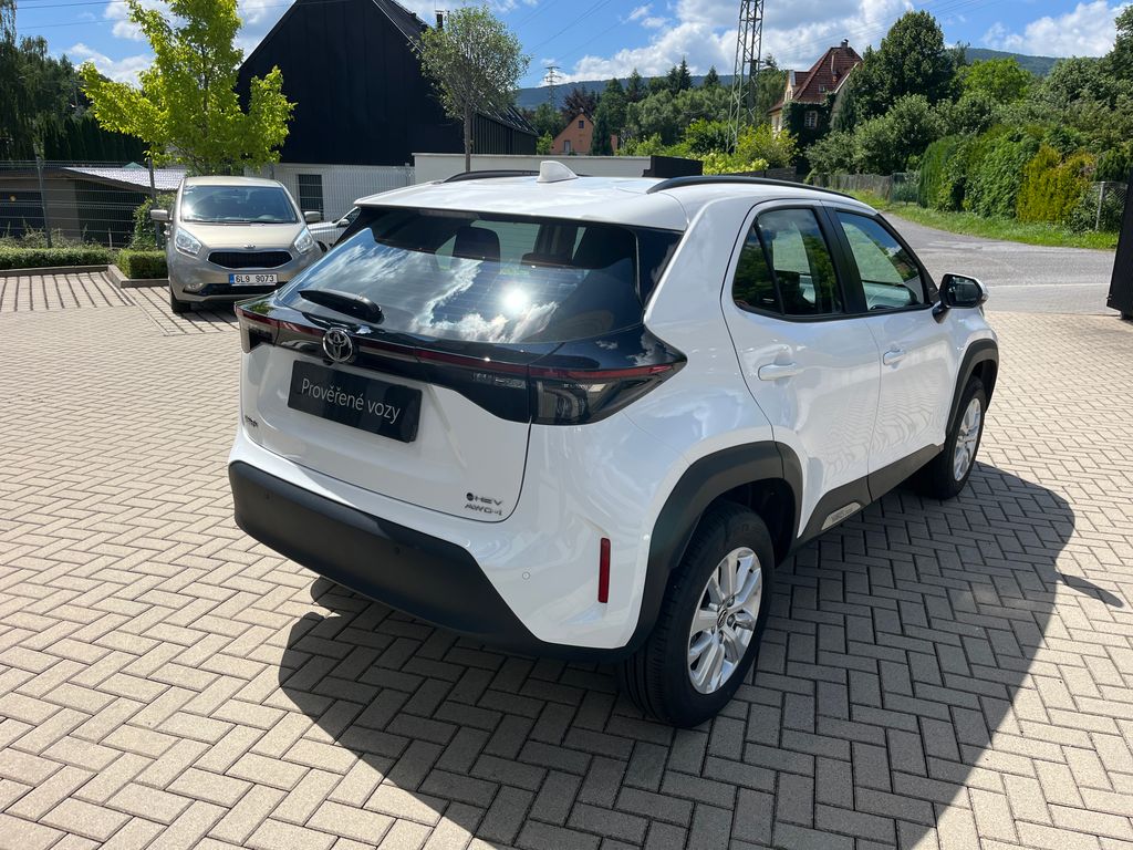 toyota-yaris-cross-1-5-hybrid-e-cvt-4x4-comfort - 5