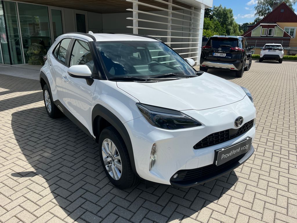 toyota-yaris-cross-1-5-hybrid-e-cvt-4x4-comfort - 7