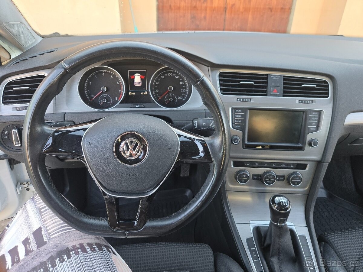 volkswagen-golf-1-2-7-tsi-81-kw - 5