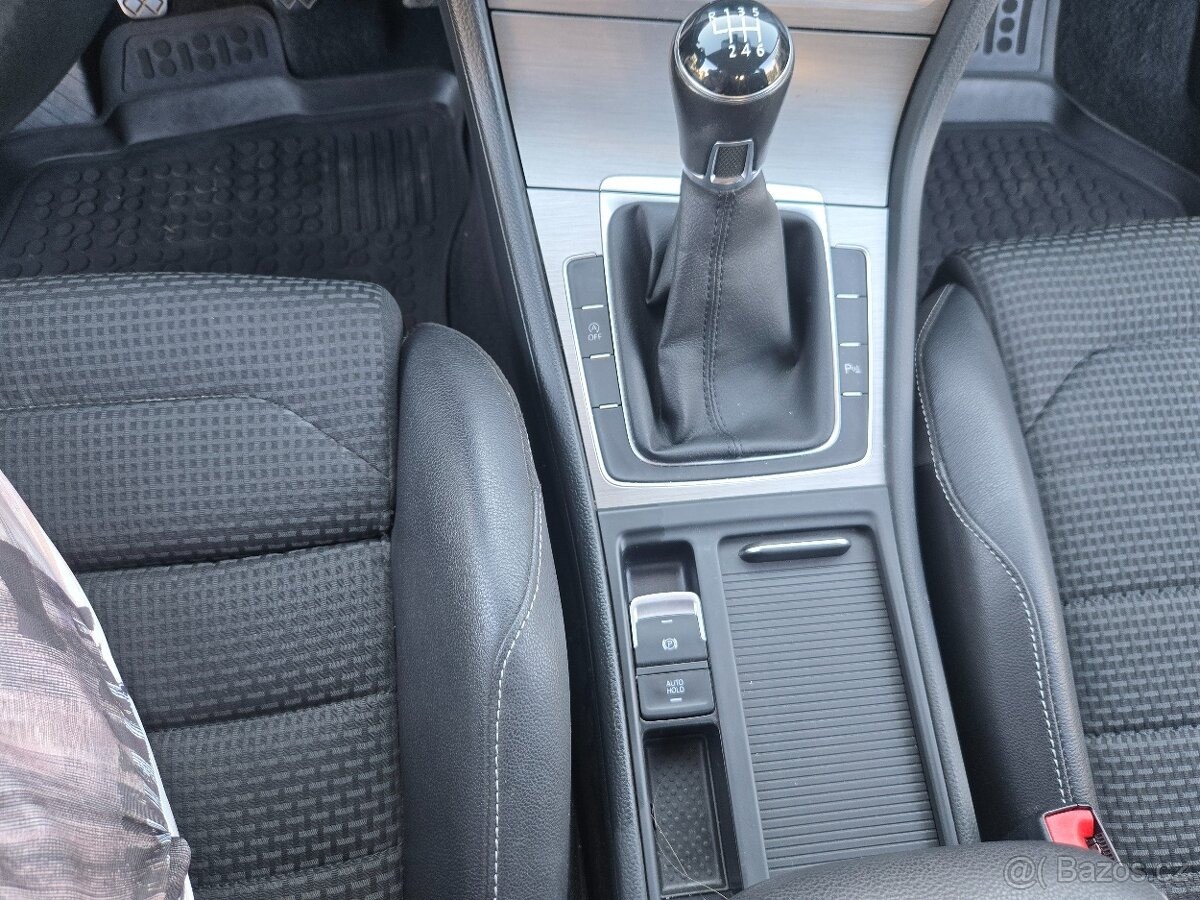 volkswagen-golf-1-2-7-tsi-81-kw - 8