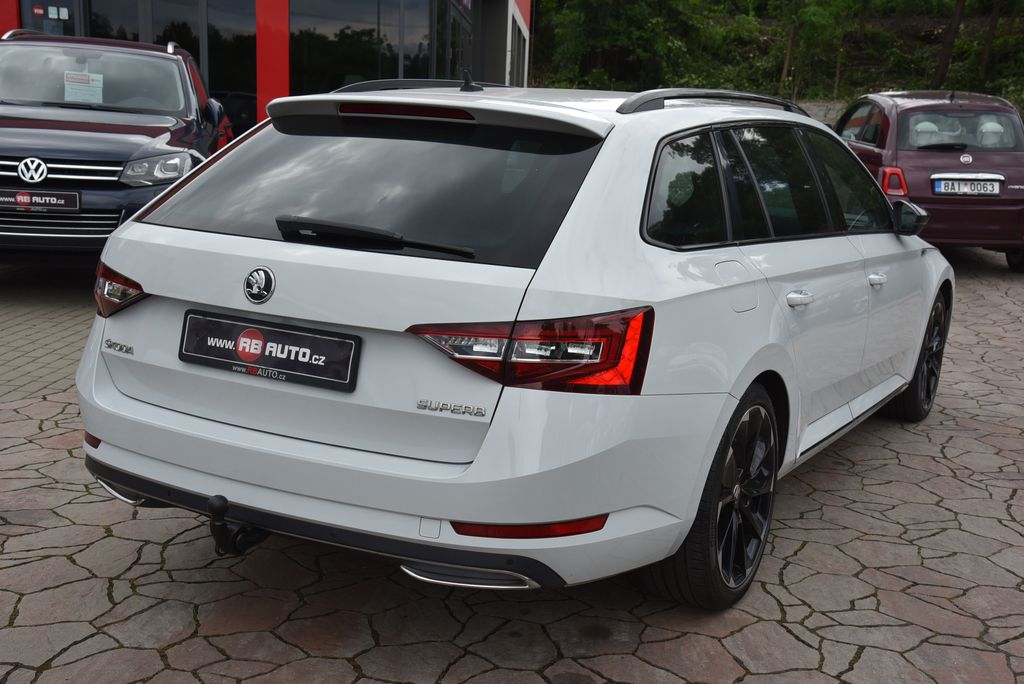 skoda-superb-2-0-tdi-110-kw-sportline - 5