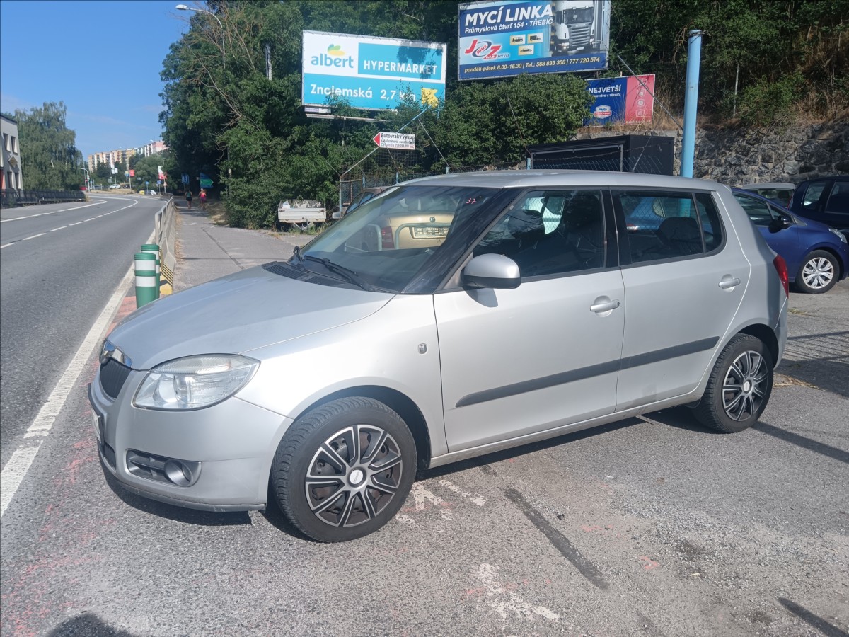 skoda-fabia-1-4-i-elegance - 4