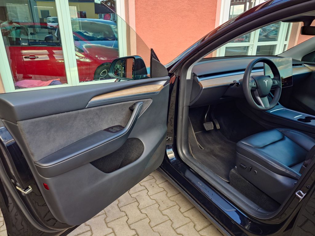 tesla-model-y-long-range-dual-motor-378-kw-s - 9
