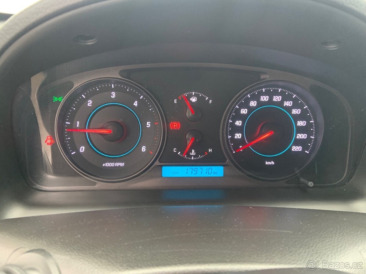 chevrolet-captiva-2-2-2012 - 7