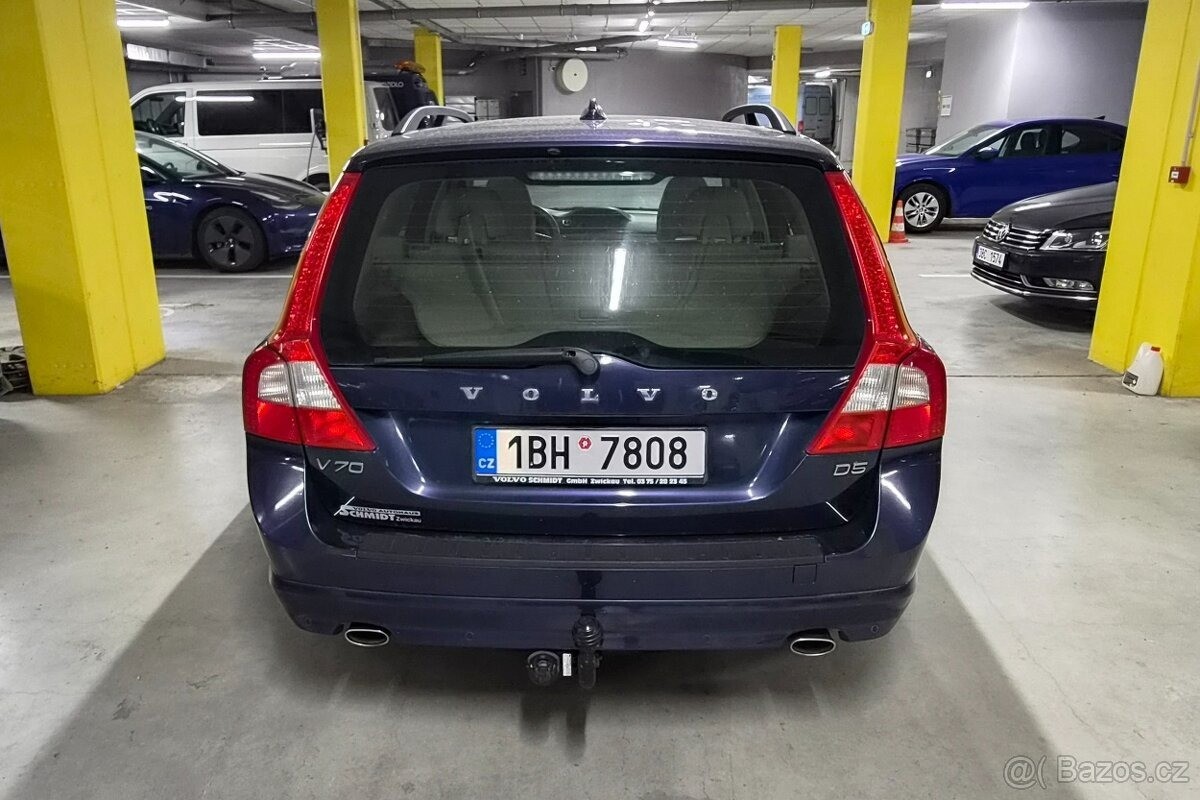 volvo-v70-2-4-d5-4x4-158kw - 4