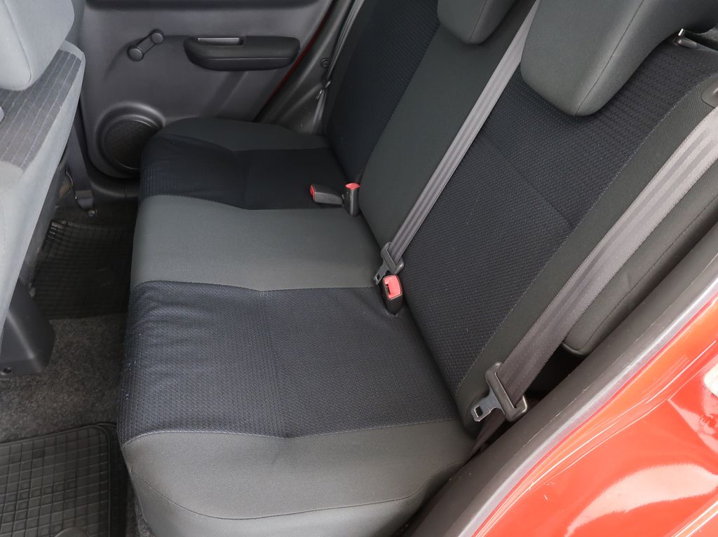 suzuki-swift-1-3i-67kw-manual-cz-klima - 9