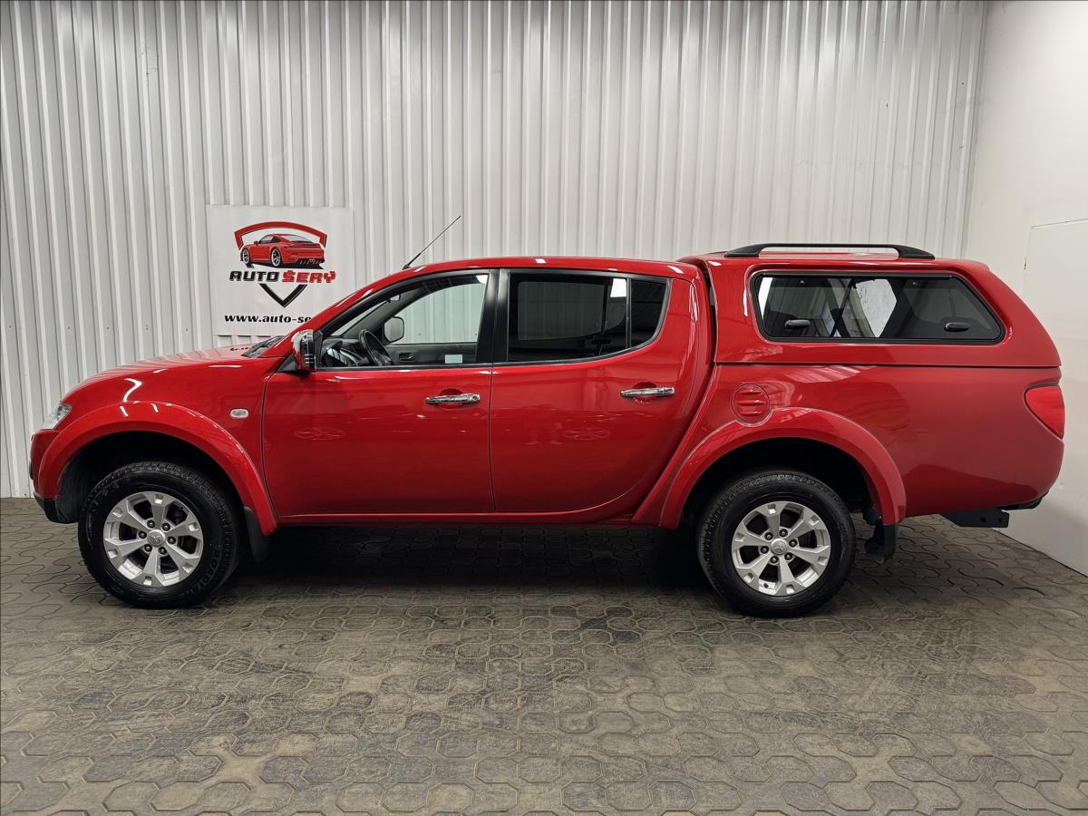 mitsubishi-l200-2-5di-d-intense-4wd-hardtop - 3