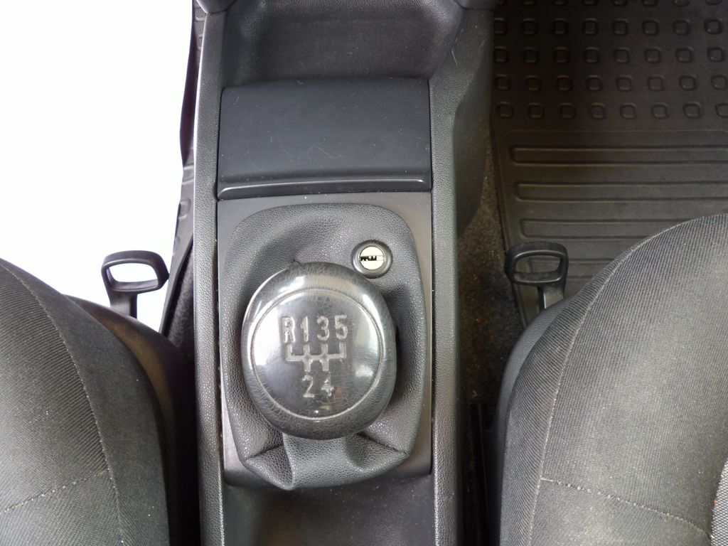 skoda-fabia-1-2htp-47kw-klima-tazne-cr - 8
