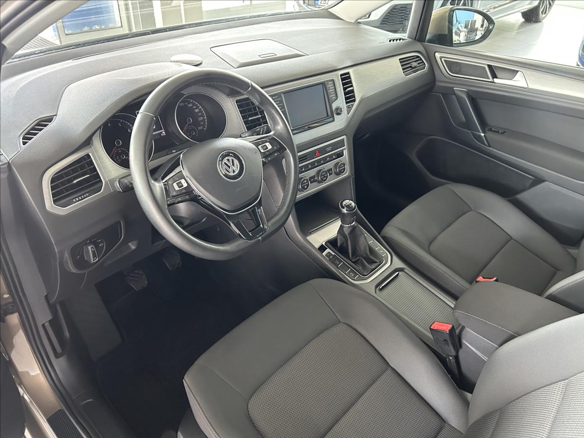 volkswagen-golf-sportsvan-1-4-tsi-92kw-comfortline-tazne - 6
