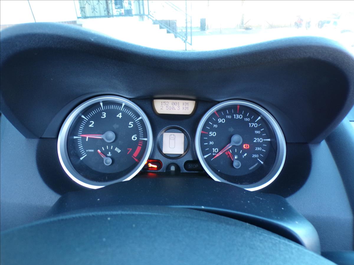 renault-megane-2-0-16v - 6