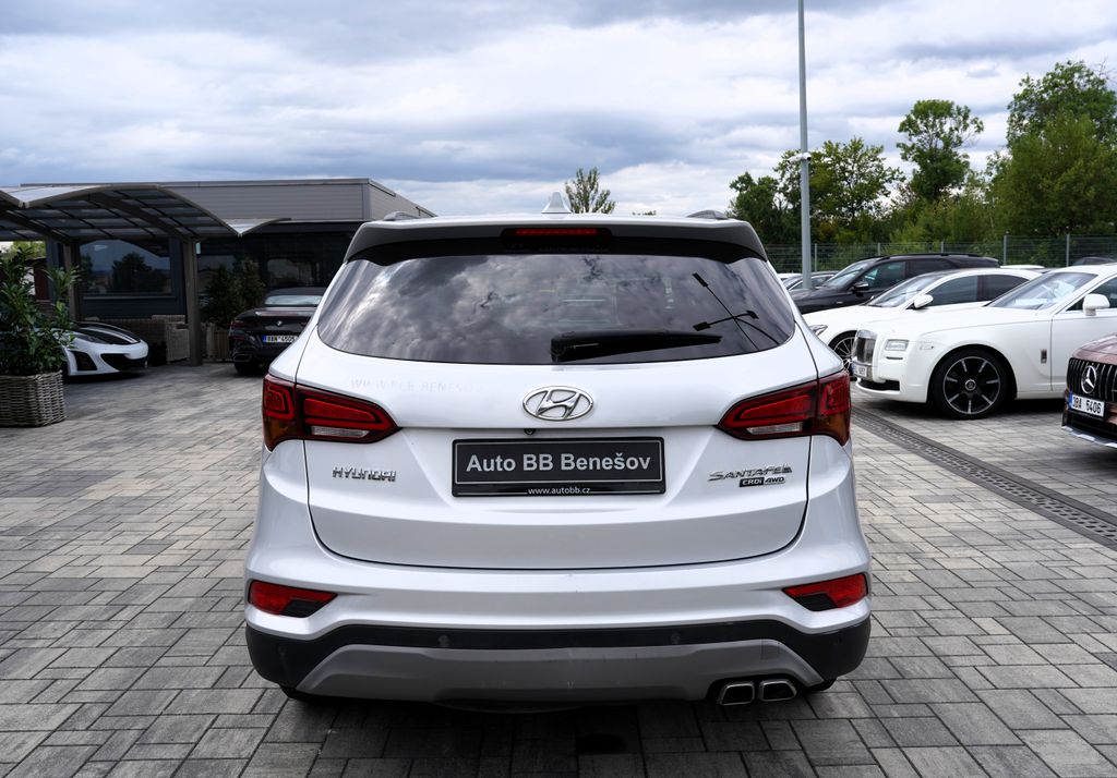 hyundai-santa-fe-2-2-crdi-4wd-style-4x4-cz - 3