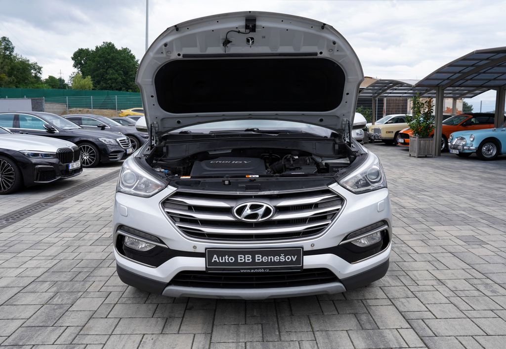 hyundai-santa-fe-2-2-crdi-4wd-style-4x4-cz - 8