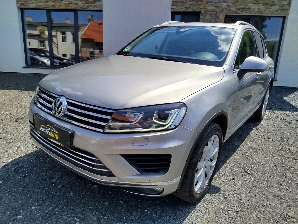 Volkswagen Touareg 3,0 TDi 193 kW,4x4,bez VZDUCHU
