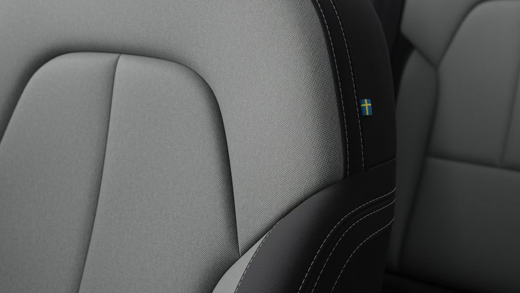 volvo-xc40-plus-black-ed-b4-b4-360-lounge-paket - 3