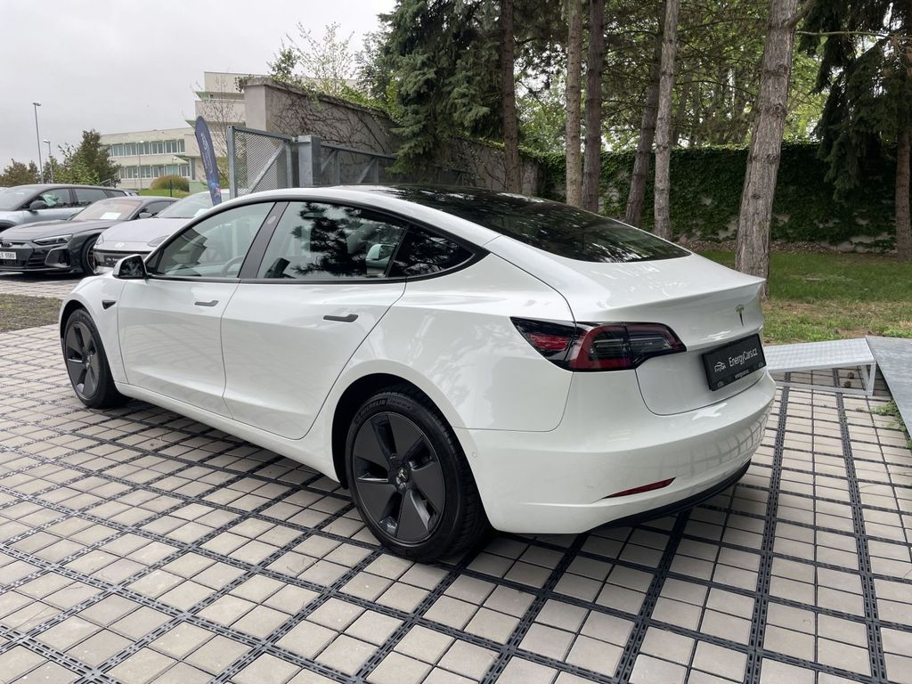 tesla-model-3-standart-range-plus-lfp - 4