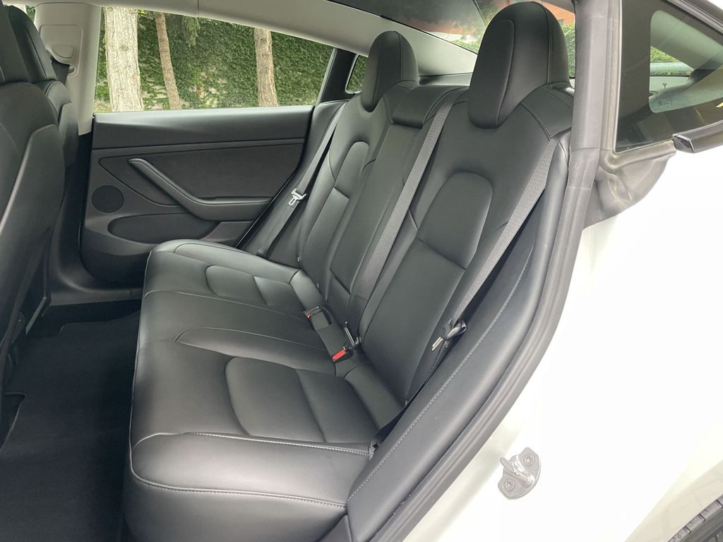 tesla-model-3-standart-range-plus-lfp - 9