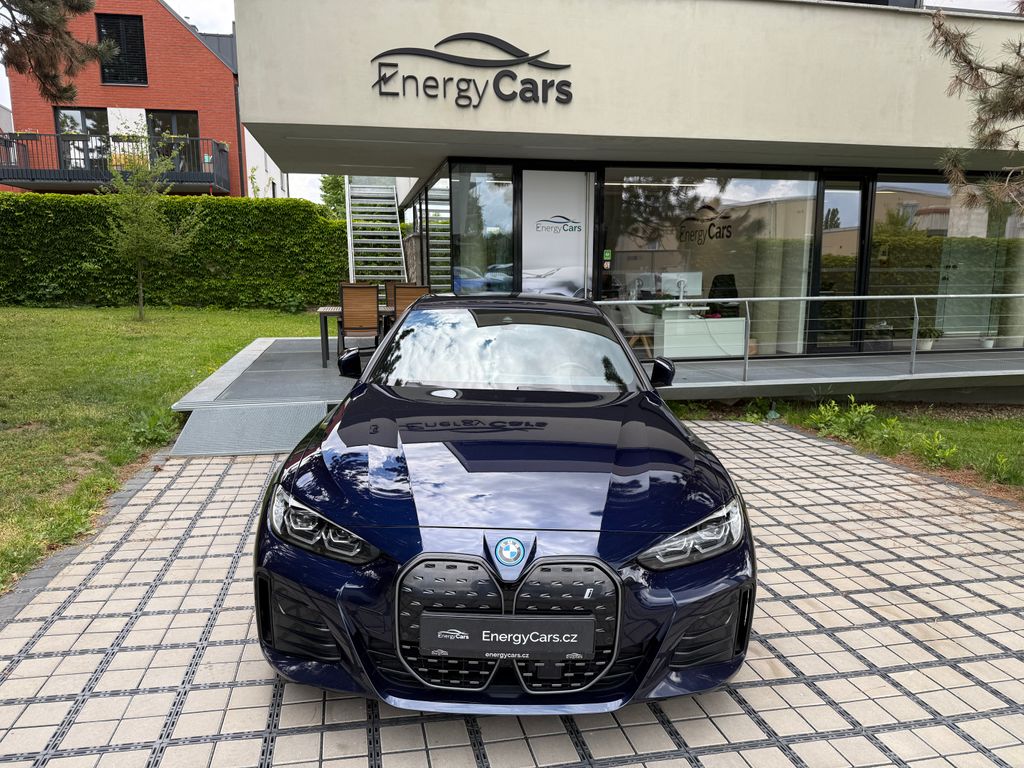 bmw-i4-edrive-40-tazne-m-paket - 1
