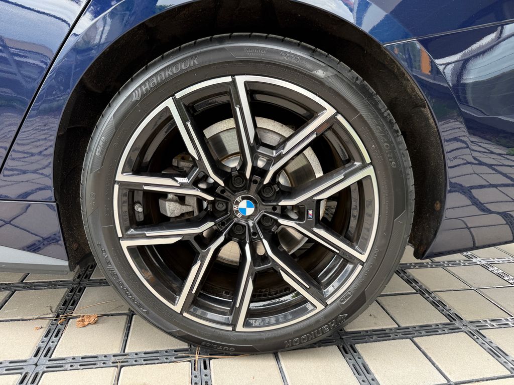 bmw-i4-edrive-40-tazne-m-paket - 5