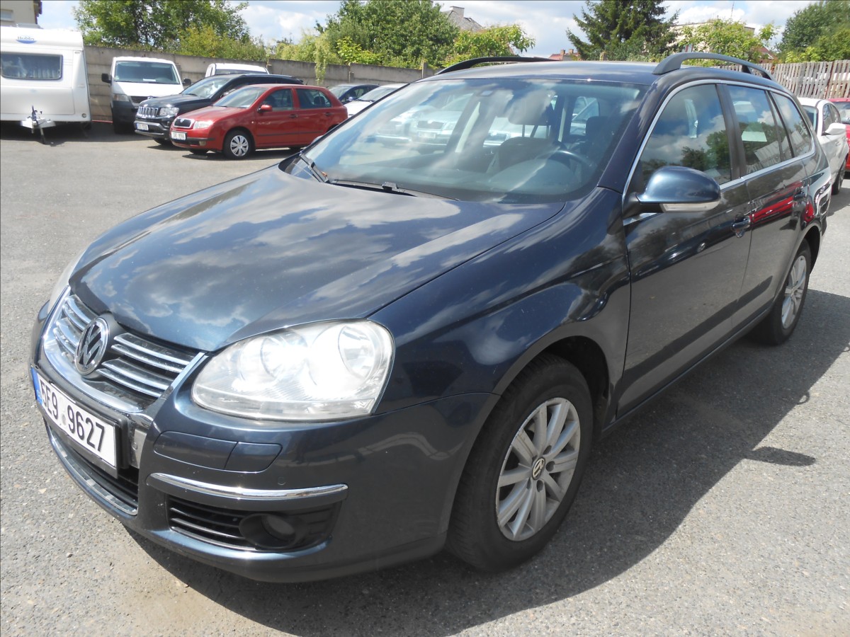 Volkswagen Golf 1,6 i 75Kw