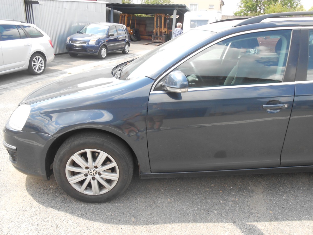 volkswagen-golf-1-6-i-75kw - 9