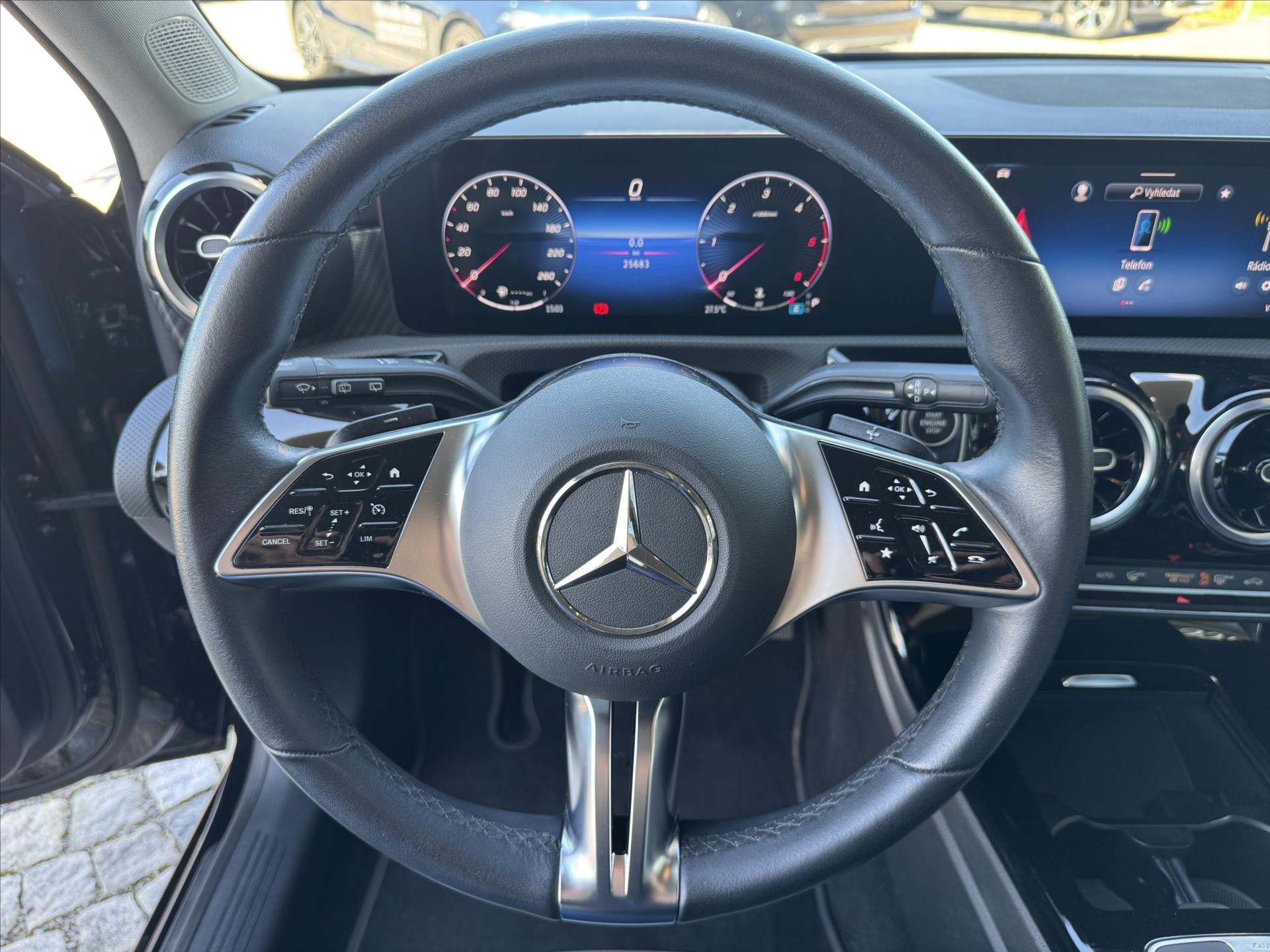 mercedes-benz-tridy-a-200d-progressive - 5