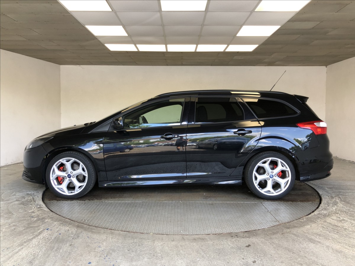 ford-focus-2-0-16v-st - 3