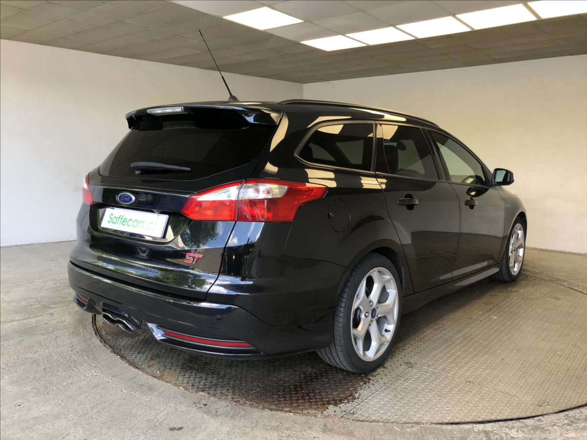 ford-focus-2-0-16v-st - 6
