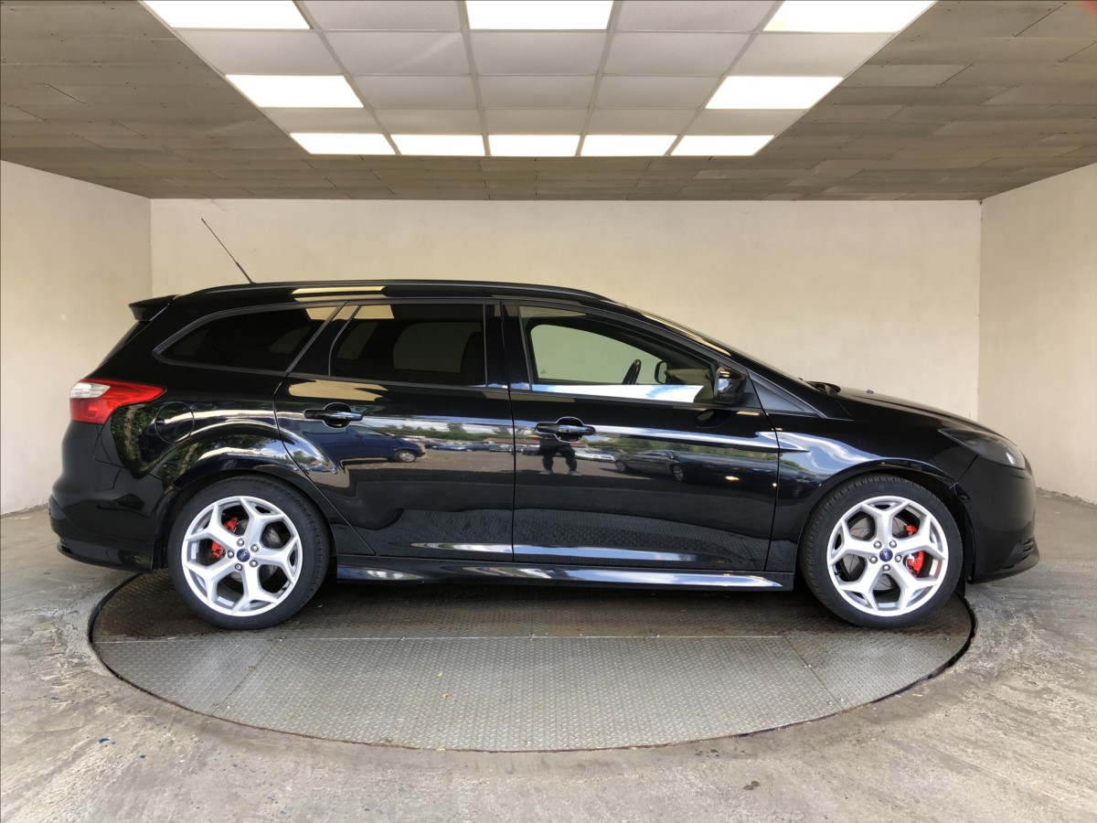 ford-focus-2-0-16v-st - 7