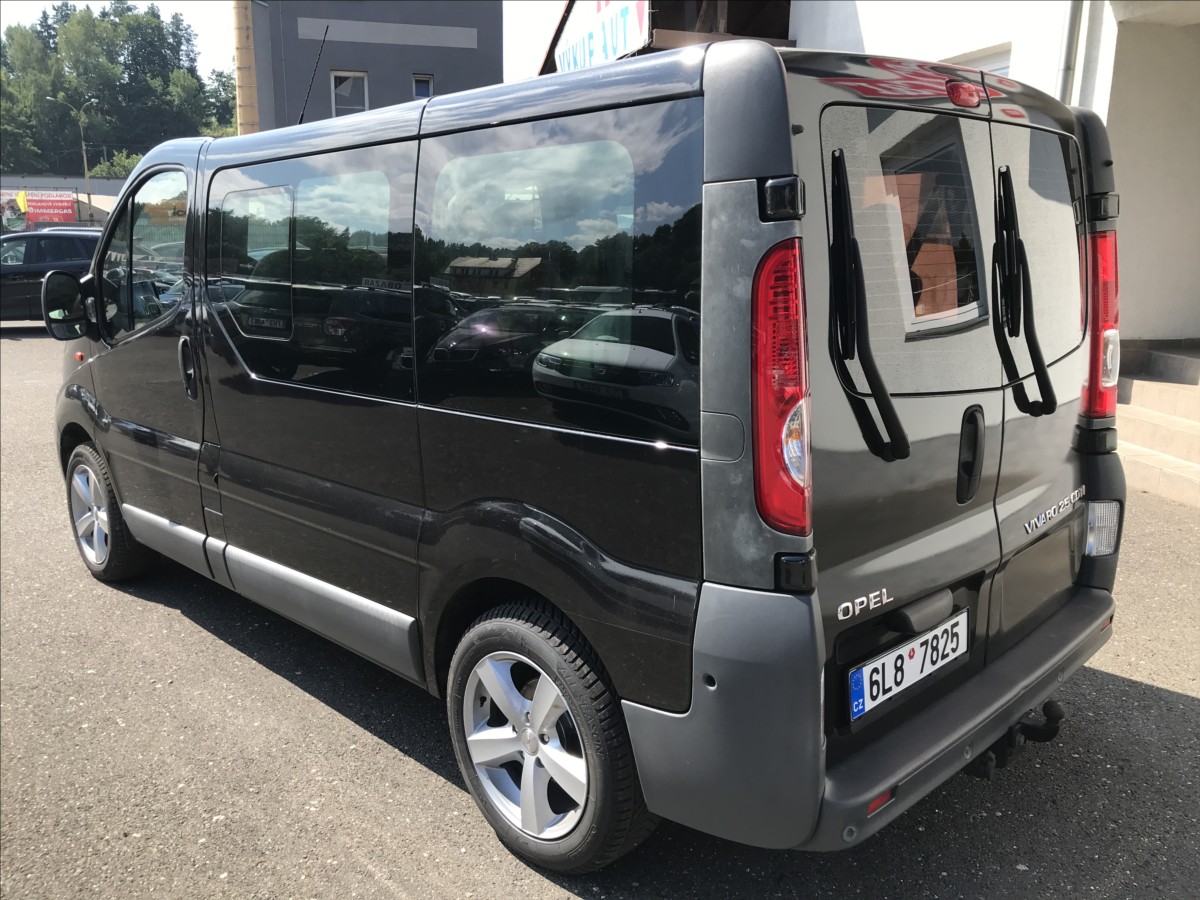 opel-vivaro-2-5-cdti-107kw-8mist - 5