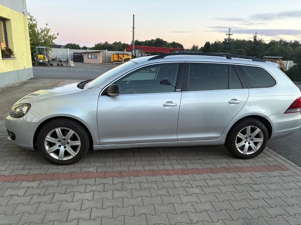 volkswagen-golf-1-6-tdi-style-77-kw-2011 - 2