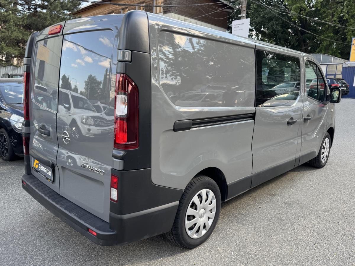 opel-vivaro-1-6-klimatizace-6-mist - 6
