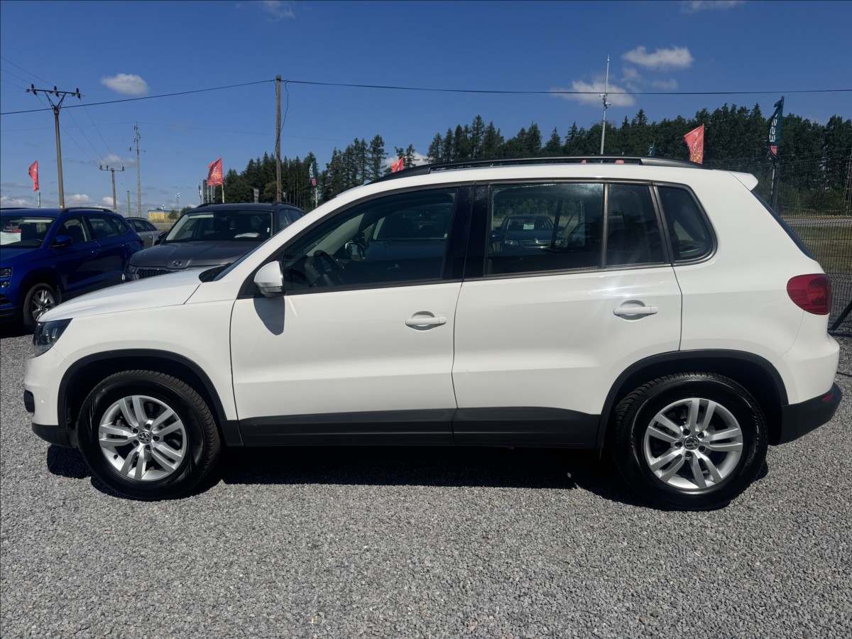 volkswagen-tiguan-2-0-tdi-81kw-trend-fun - 3
